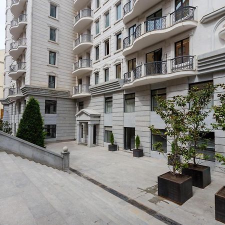 Downtown Two-Bedrom Apartment Тбилиси Екстериор снимка