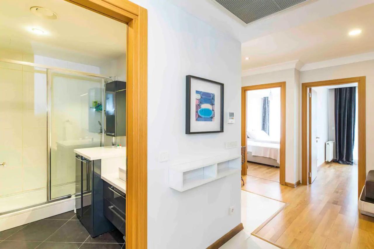 Downtown Two-Bedrom Apartment Тбилиси Екстериор снимка