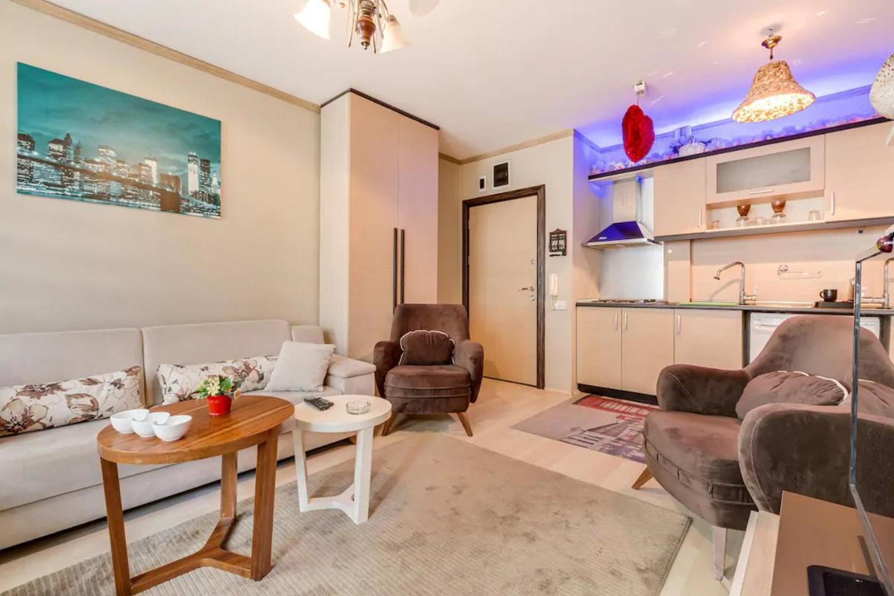 Downtown Two-Bedrom Apartment Тбилиси Екстериор снимка